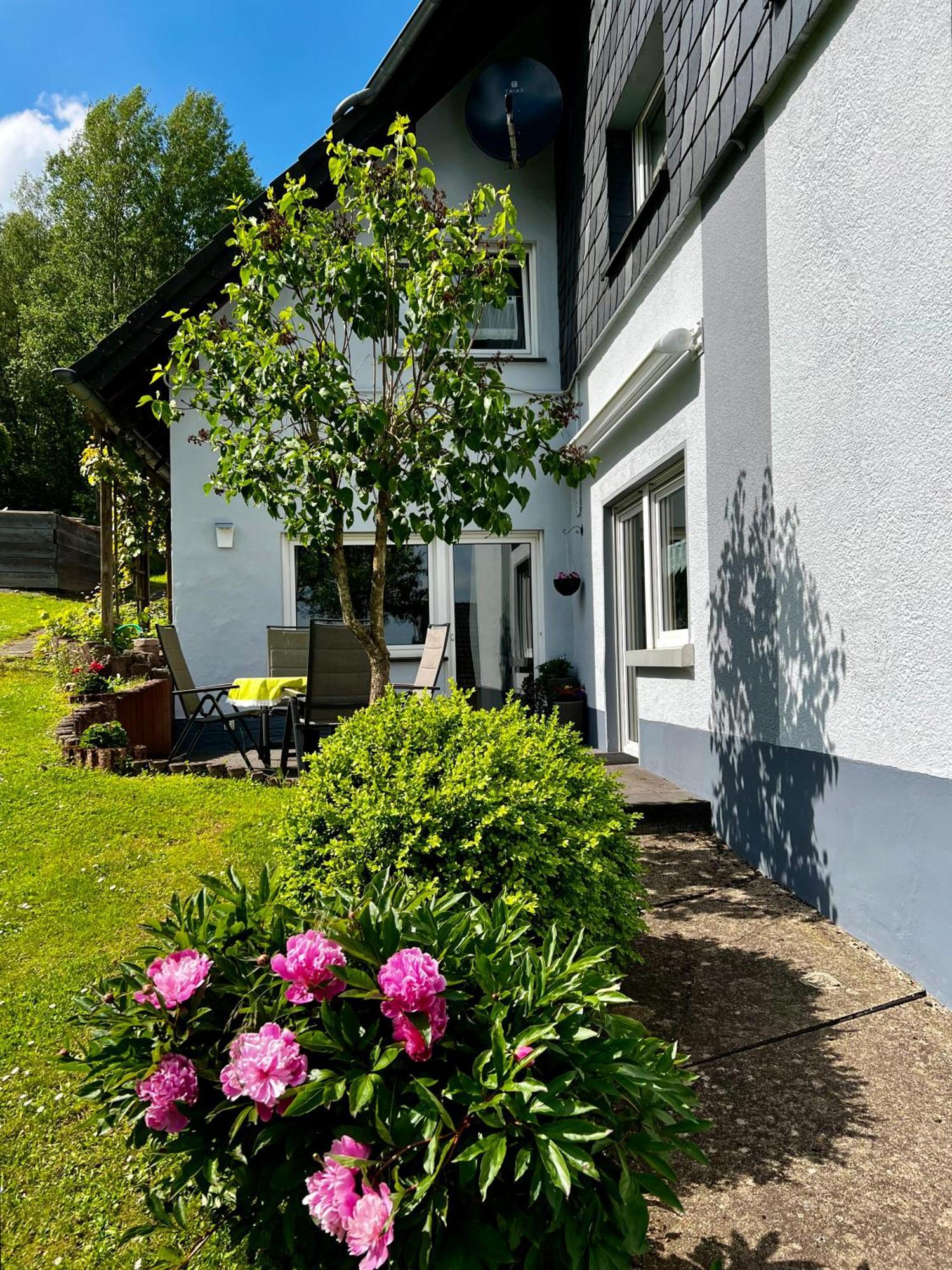 Deine-Eifel-Ferienwohnung Feusdorf Exterior foto