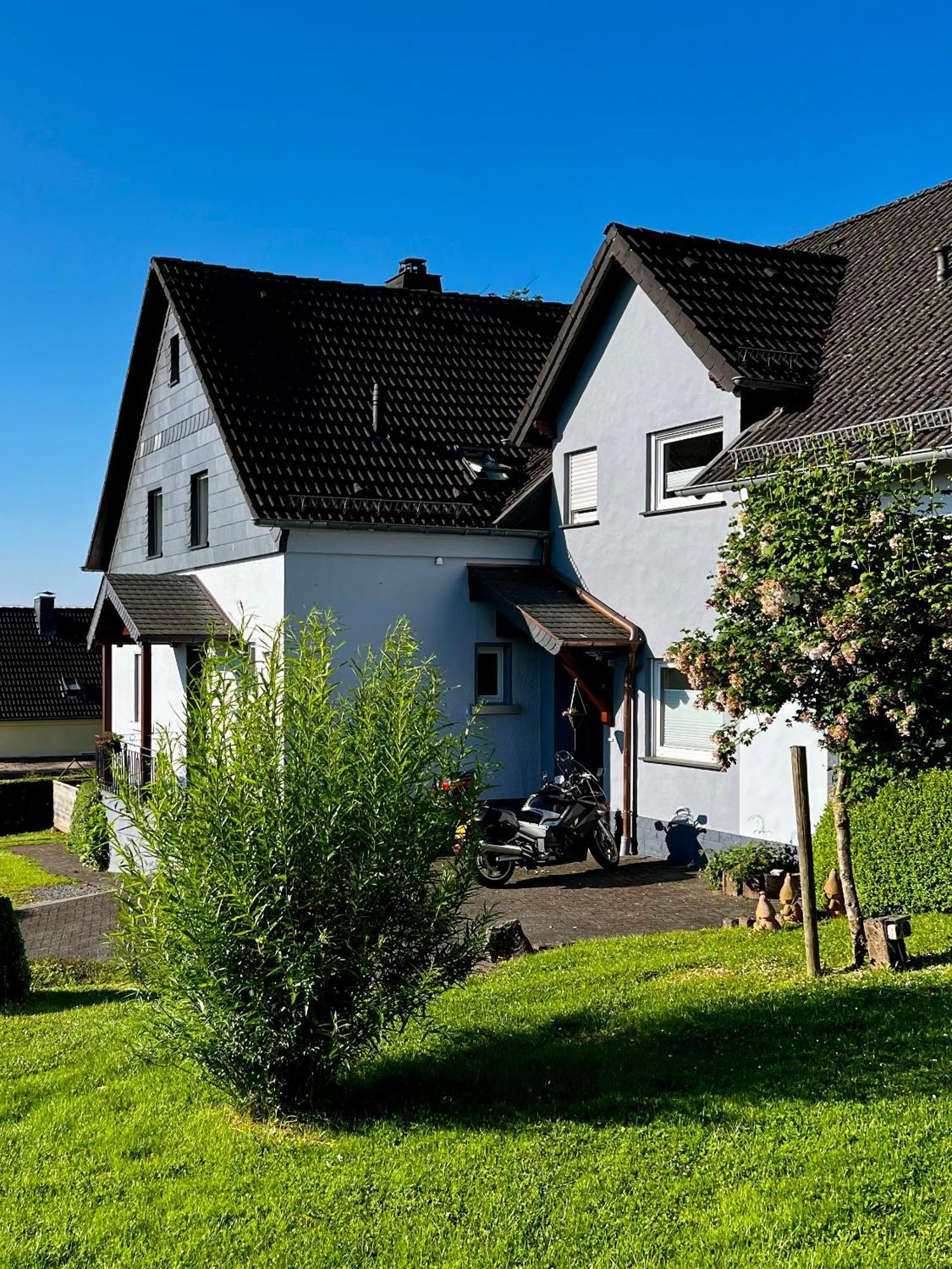 Deine-Eifel-Ferienwohnung Feusdorf Exterior foto
